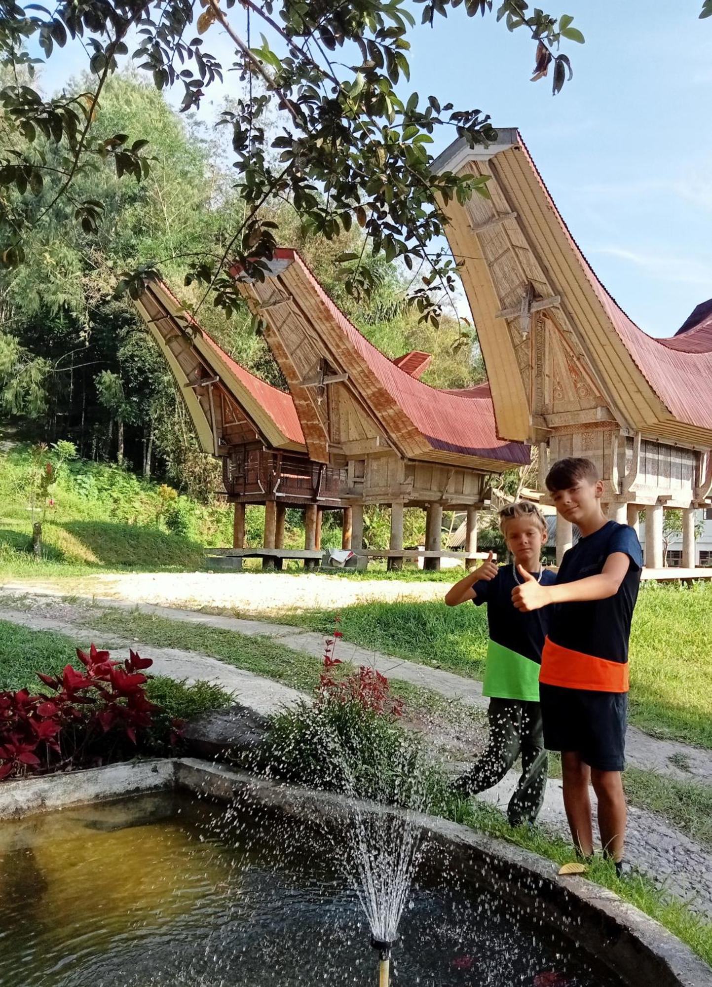 Nuansa Homestay Authentic&Hospitality Rantepao Exterior foto